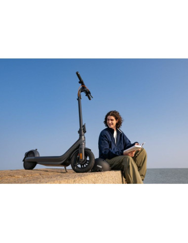 Hulajnoga elektryczna segway-ninebot kickscooter e2 pro d