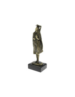 Statuetka absolwentka tryumf