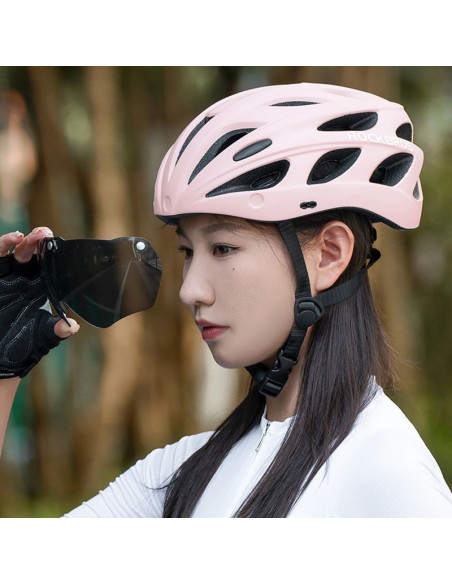 Kask rowerowy rockbros z szybką, odpinane okulary z ochroną uv, odłączany daszek, unisex - różowy